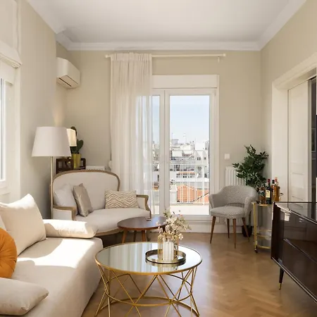 La Maison Doree - Elegant With Unique View By Binobi!