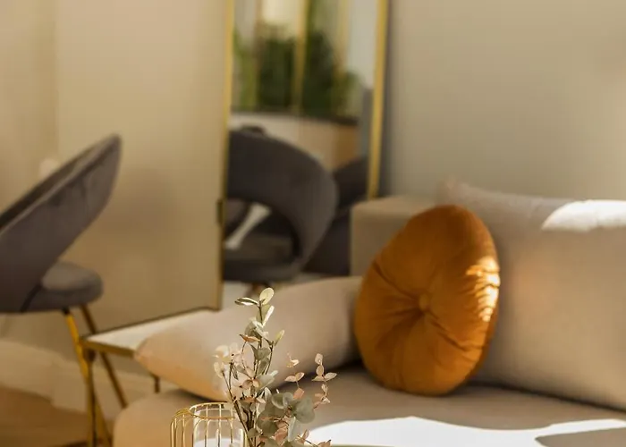 La Maison Dorée - Elegant With Unique View By Binobi! Apartamento