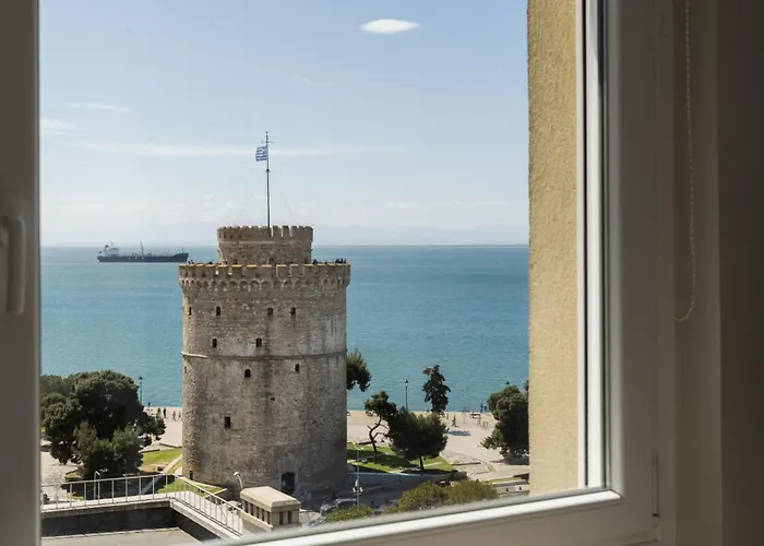 La Maison Doree - Elegant With Unique View By Binobi! Apartament