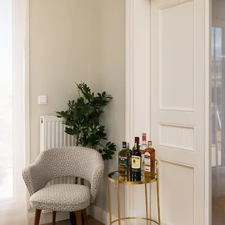 La Maison Doree - Elegant With Unique View By Binobi! سالونيك