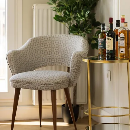 شقة La Maison Doree - Elegant With Unique View By Binobi! *