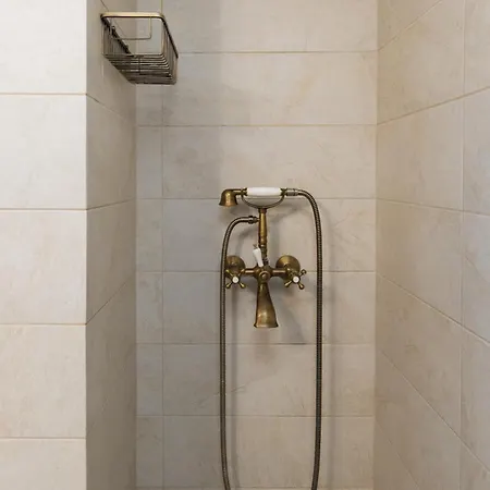 شقة La Maison Doree - Elegant With Unique View By Binobi! *